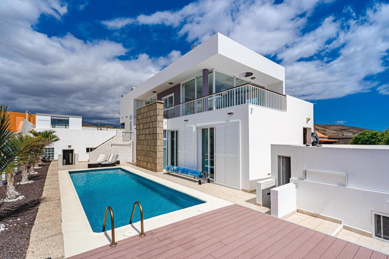 Modern 3Bdr Villa With Heated Pool El Medano  Exterior photo