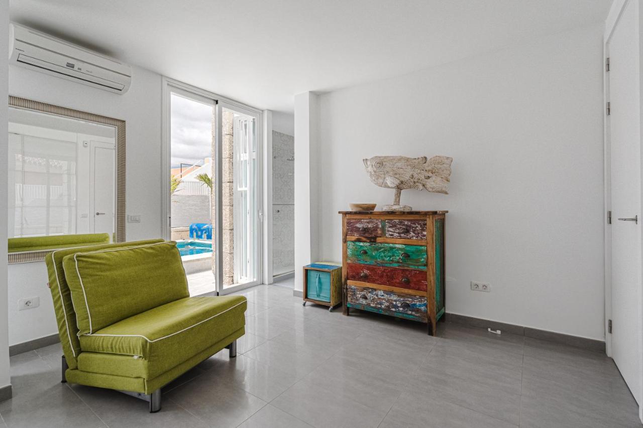 Modern 3Bdr Villa With Heated Pool El Medano  Exterior photo